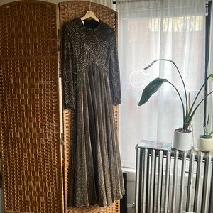 *LAST CHANCE* Victoria Royal Beaded Long Sleeve Dress